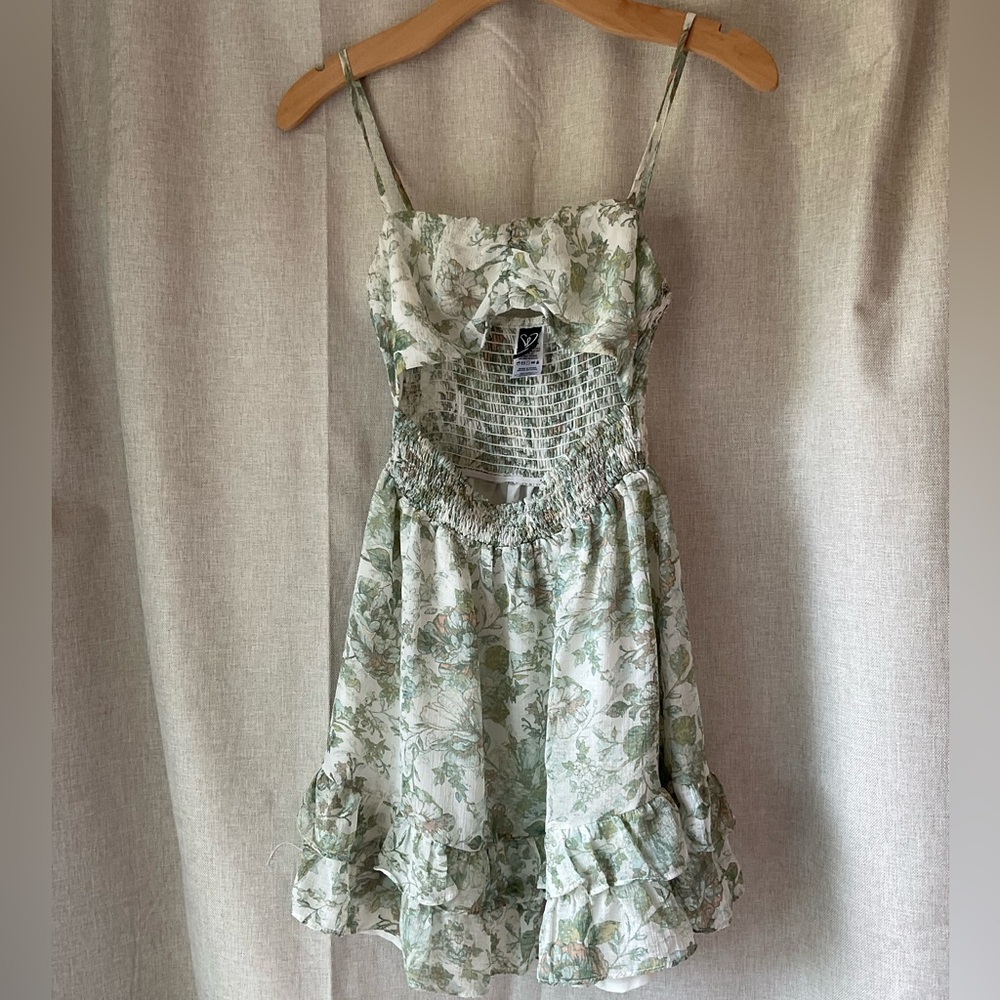 Windsor Green and Cream Floral Dress